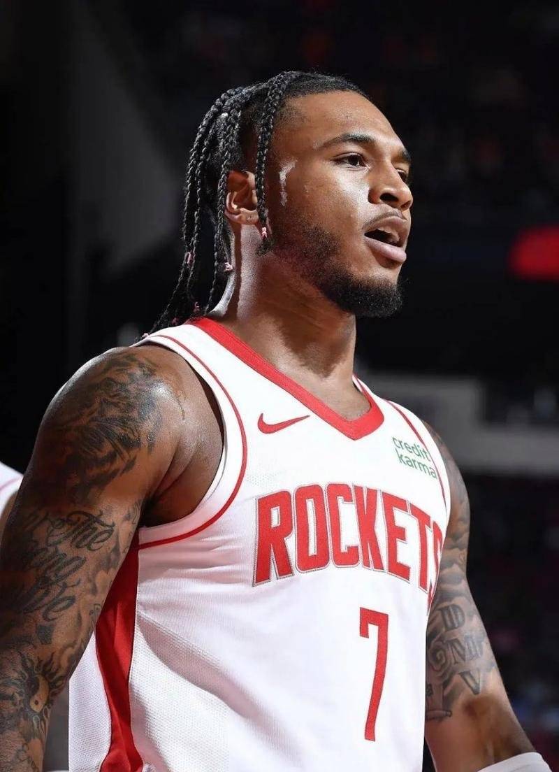 熊猫体育app-火箭全队出击，击败黄蜂