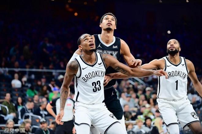 篮网客场逆转马刺,迎来连胜 篮网客场逆转马刺,迎来连胜