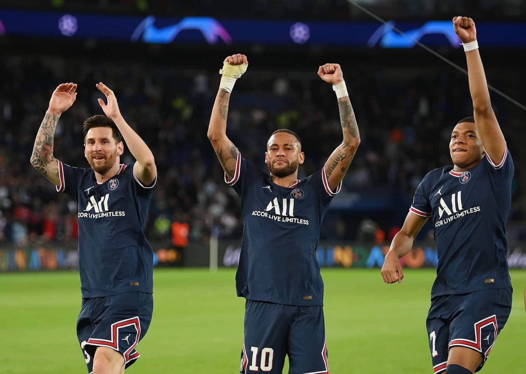 昂热遭遇连败,保级压力加大 昂热遭遇连败,保级压力加大