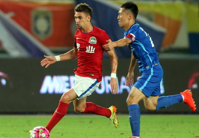 沙尔克04终结连败，挽回颓势