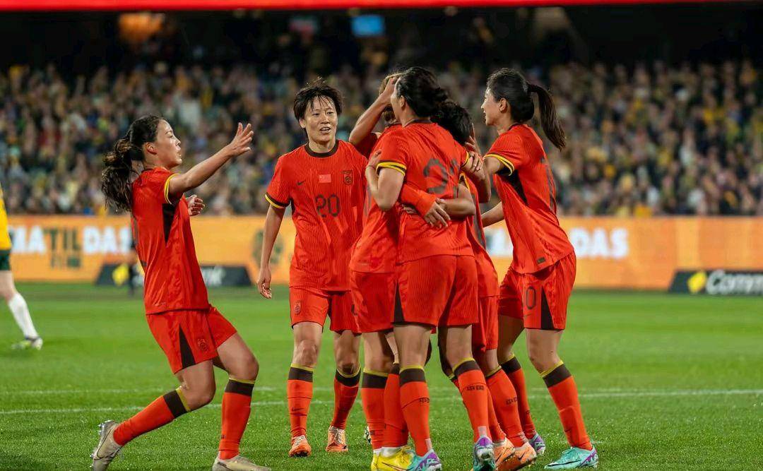 巴西女足表现抢眼,挺进决赛 巴西女足表现抢眼,挺进决赛